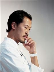 韓食, 세계와 비비다