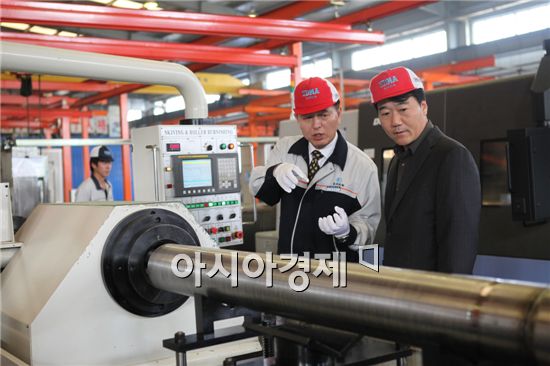 [포토]中 협력사 찾은 두산인프라코어 경영진