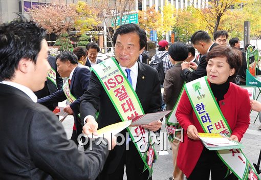 [포토] 거리로 나간 손학규 대표