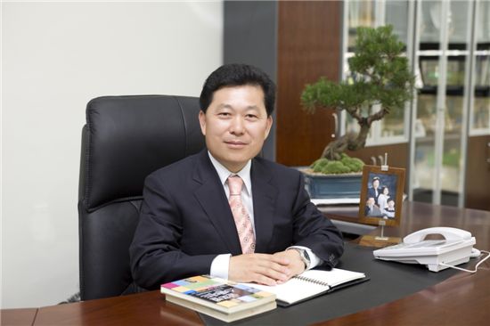 [창업의 달인] 光을 잡은 사나이, 김일환 지알테크 대표 