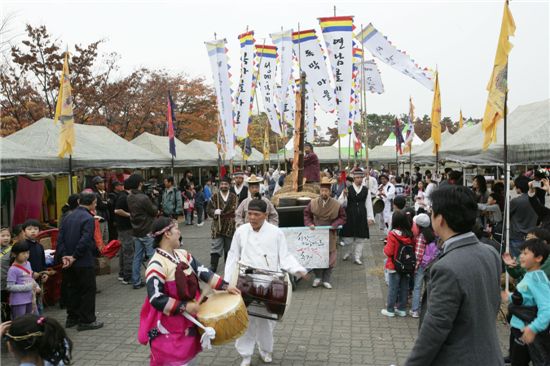 마포 새우젓축제...40만 인파 몰려