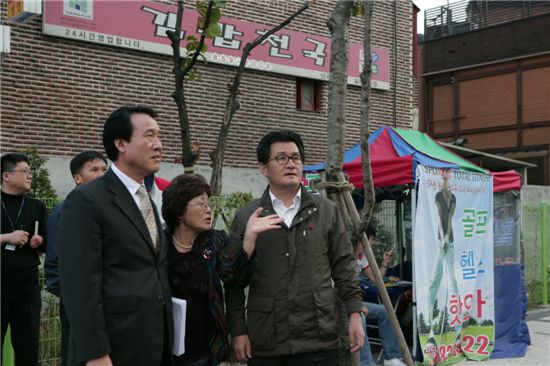 유종필 관악구청장, 목요일마다 '동장'으로 강등된다