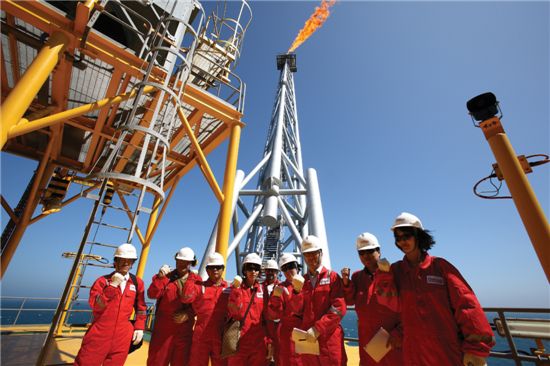 석유공사는 2012년까지 자주개발률 20%를 목표로 하고 있다.