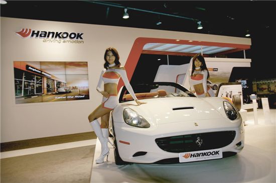 한국타이어, 두바이 국제 모터쇼 간다