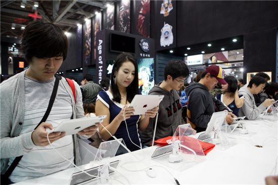 [지스타]태블릿PC로 게임 즐기자