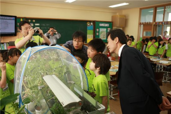 강북구, 으뜸 교육구 위한 꿈나무키움 장학재단 등 추진