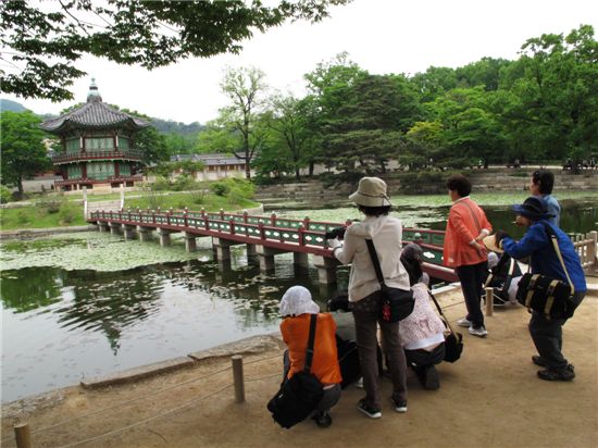 서초구, 악필교정, 인물화 그리기 등 특별한 강좌 마련