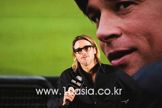 Brad Pitt speaks during a press conference for film "Moneyball" held in Seoul, South Korea on November 15, 2011. [Chae Ki-won/10Asia]