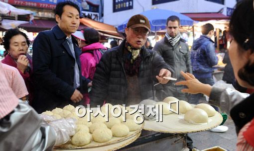 [포토] '추운 날씨엔 찐빵'