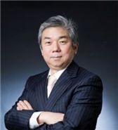 임정근 경희사이버대학 부총장