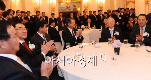 [포토] 'MK리더십 출간 축하합니다'