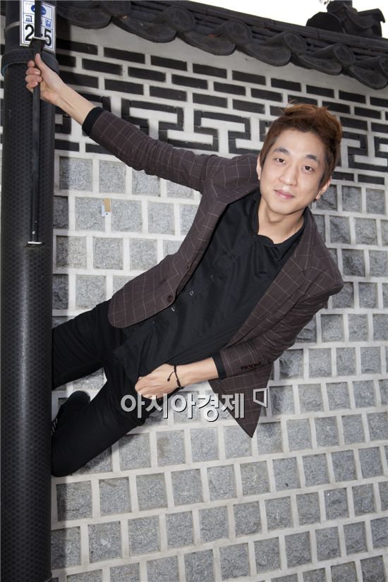 '파릇파릇' 록밴드, POE를 소개합니다