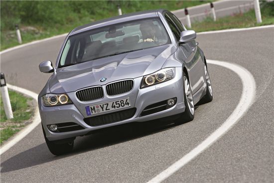 BMW 리콜, '명차' 3시리즈 에어백 결함으로 "160만대 대상"