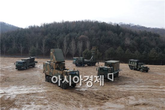 천궁2는 아랍에미리트에 2개 포대가 실전 배치돼 있고 사우디아라비아와 이라크에도 수출됐다.