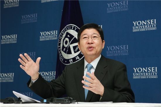 제17대 연세대 총장에 정갑영 교수 취임 