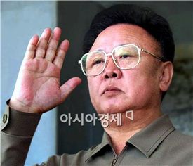 [김정일 사망] 신화통신 "평양 시민들 눈물바다"