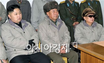 [김정일 사망]북한의 김정은 띄우기...하지만...
