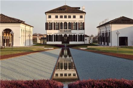 나는 예술가, 건축가, 기술자다