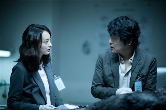 Song Gang-ho, Lee Na-young film to open in theaters Feb 2012 