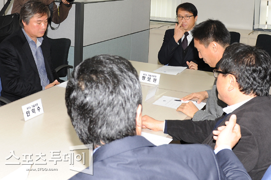 [포토] 대표팀 감독 선임 논의하는 제9차 기술위원회