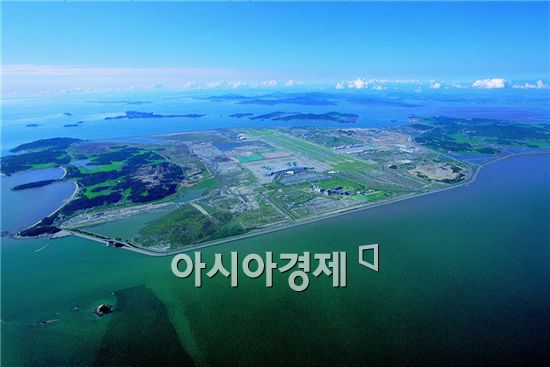 천혜의 자연환경을 갖춘데다 인천공항이 위치해 있고 최근 들어 서울 접근성이 급속도로 개선되고 있는 인천 영종도. 