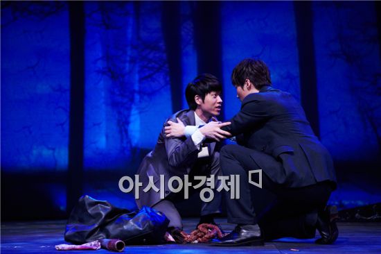 "죄는 미워하되 사람은 미워하지 말라" - 스테디셀러 뮤지컬 '쓰릴 미' 뜯어보기