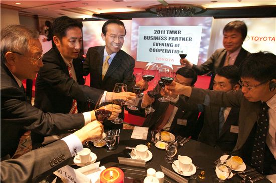 한국토요타, 2011 비즈니스 파트너 협력의 밤 개최