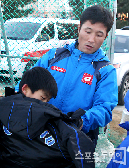 축구산타 이을용의 훈훈한 크리스마스 선물