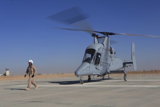 아프가니스탄에서 처음으로 물자수송을 한 무인헬기 K-MAX 