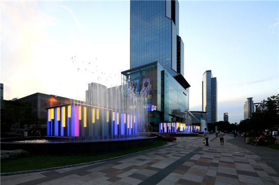 코엑스 피아노 분수 광장