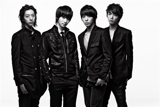 CNBLUE to take "BLUESTORM" concert to Taiwan in Feb