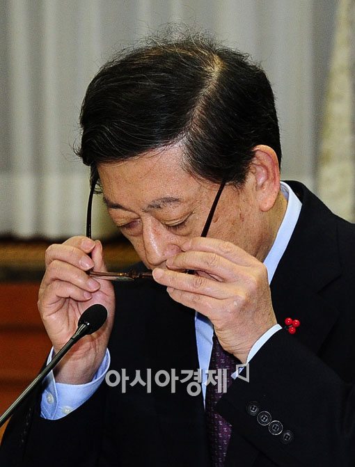 [포토] 새해 첫 국가정책조정회의 주재하는 김황식 총리