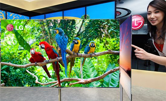 LG전자가 CES2012에서 공개할 55인치 OLED TV.