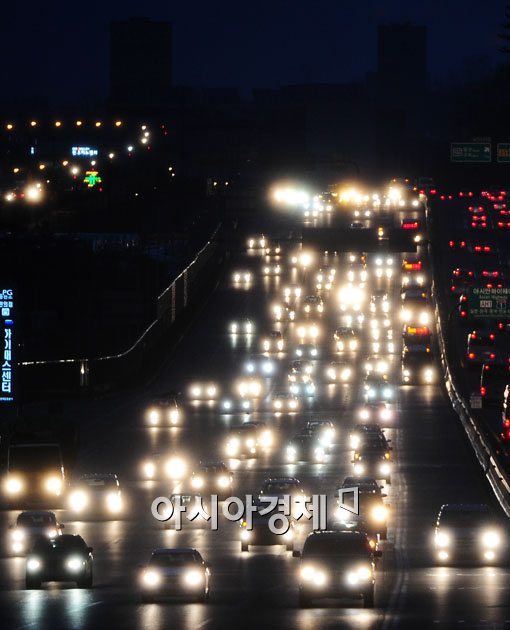 [포토] 서울 빠져나가는 귀성차량들