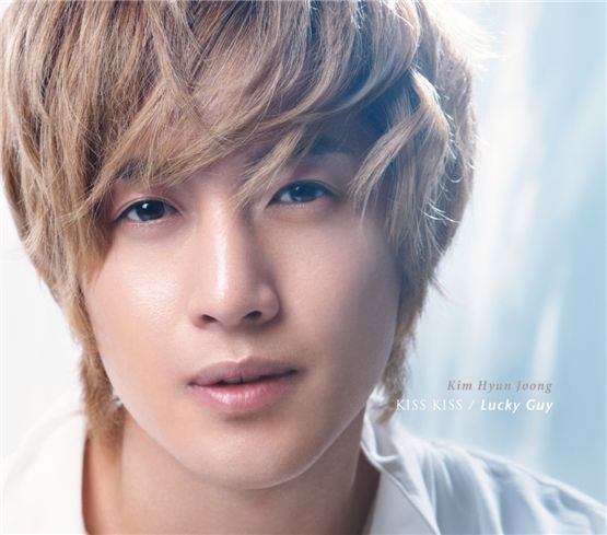 Kim Hyun-joong sells most singles on Oricon chart in single day