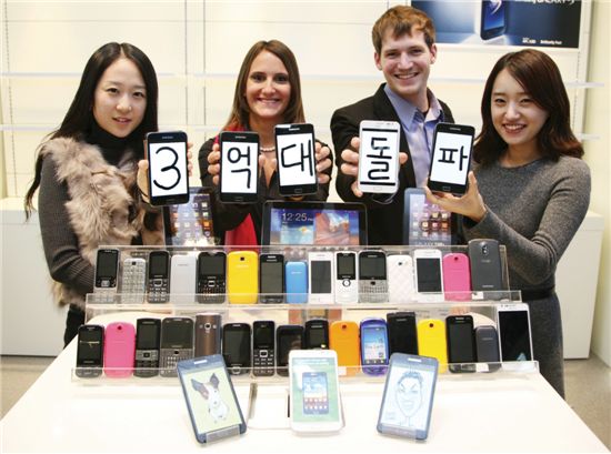 휴대폰·스마트폰 판매·매출 삼성전자 '3관왕' 노린다 