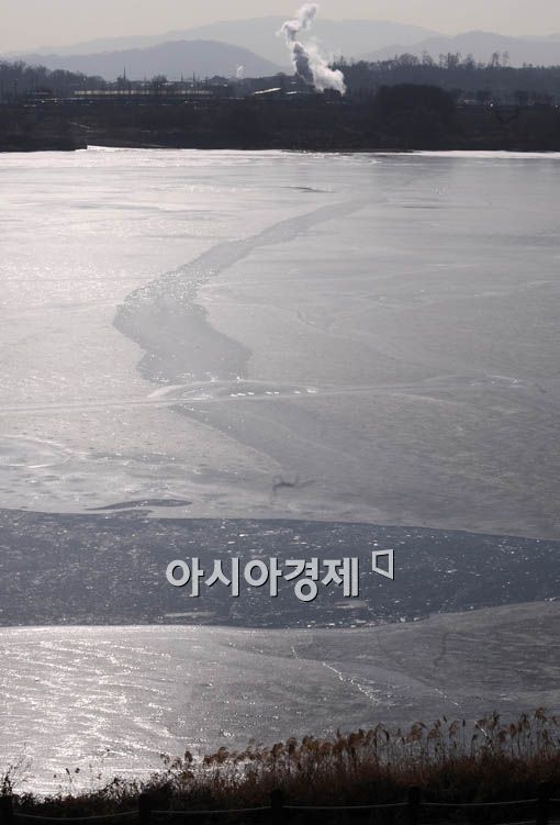 [포토] 얼어붙은 한강