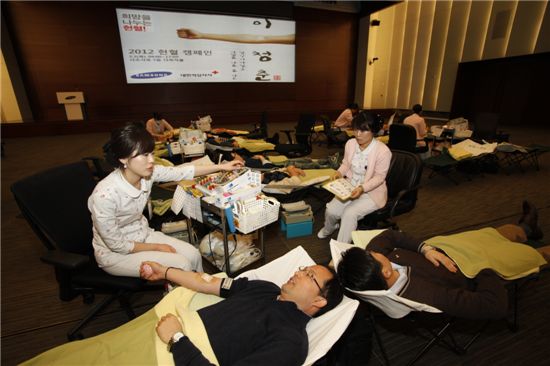 삼성그룹이 2월 한달동안 헌혈캠페인에 나선다. 