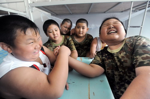 ▲'비만 캠프'에 참가한 중국 어린이들.