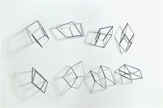 Distorted Cube from Image 12-01,Chrome Aluminium on steel, each 20x25x50cm, 2012