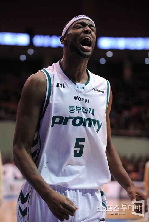 [포토] 로드 벤슨의 아쉬움 '아!'