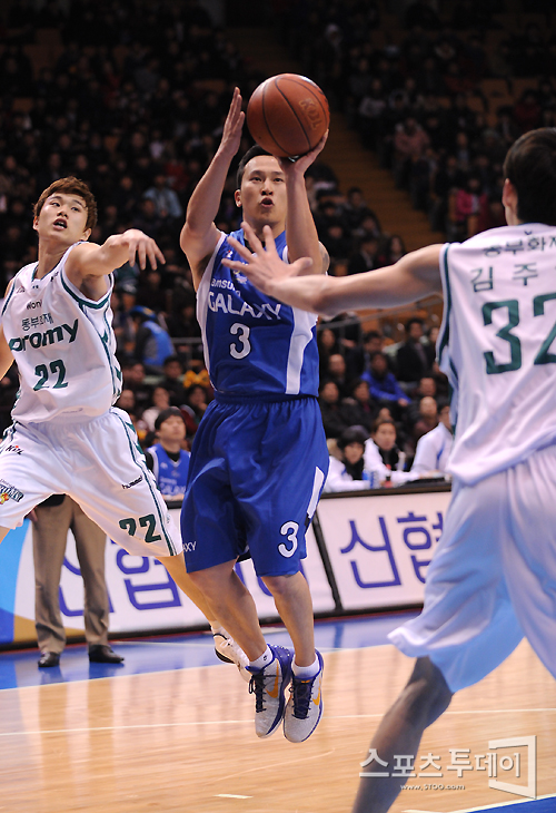 [포토] 김승현 '폴짝'