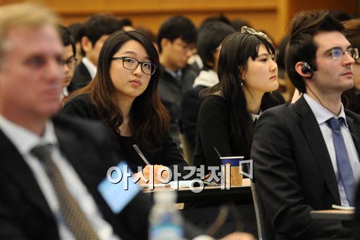 [포토] 강연에 집중한 참석자들