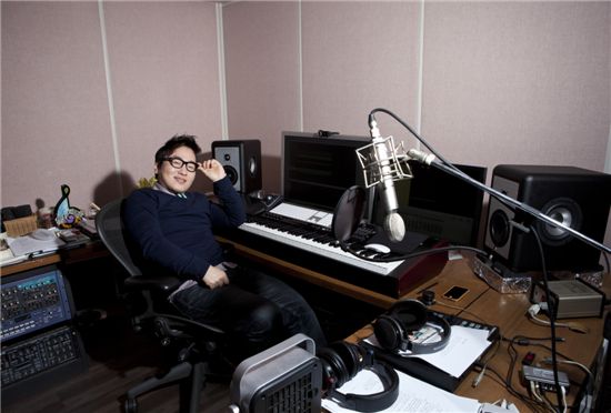 작곡가 윤일상. 아시아경제