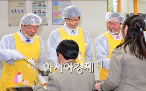 [포토] 많이 먹고 쑥쑥 크렴