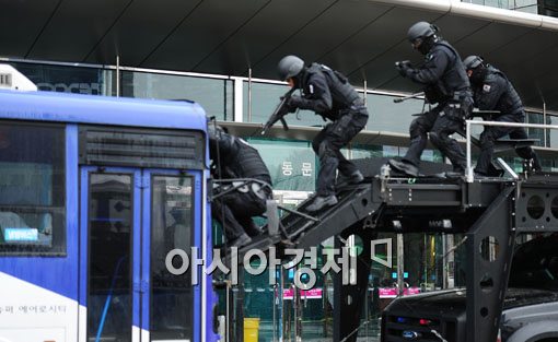 [포토] 테러범 진압하는 경찰특공대