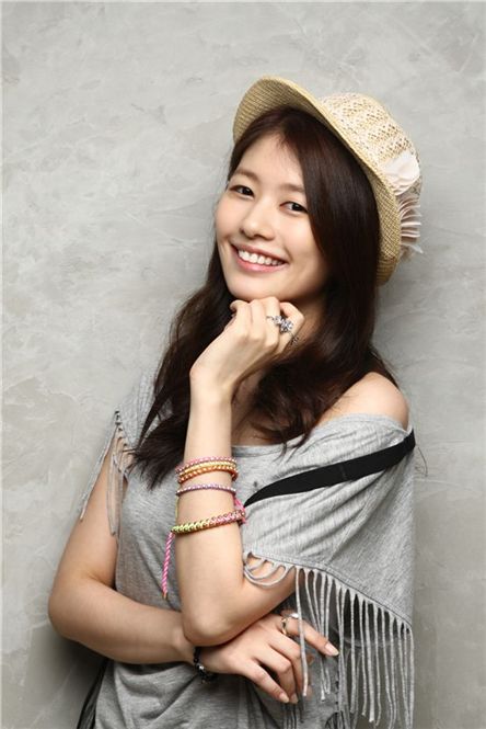 Jung So-min cast in her 1st sitcom 