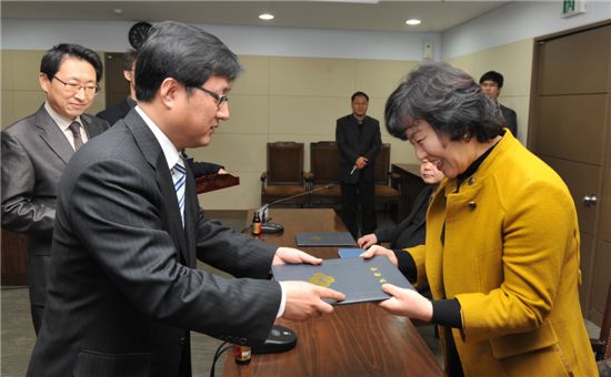 [동정]김성환 노원구청장, 여성합창단 신규 단원 위촉 