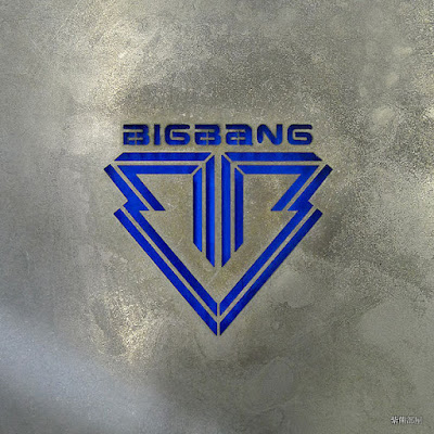 Album jacket of Big Bang's fifth mini-album "ALIVE"