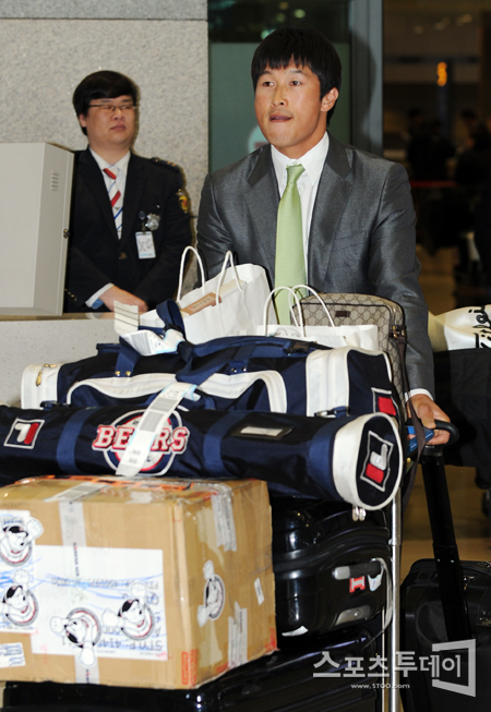 [포토] 귀국하는 '두산 뉴 캡틴' 임재철